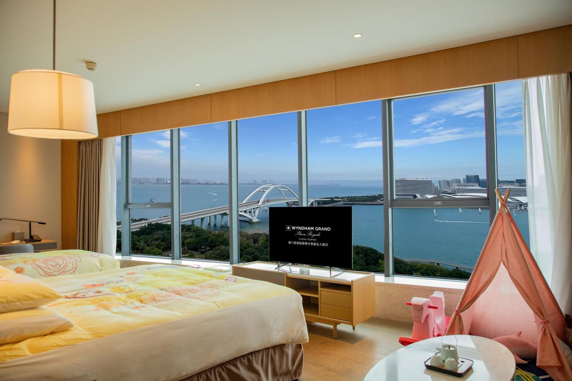 WYNDHAM GRAND Plaza Royale Yuzhou Xiamen Hotel Exterior foto