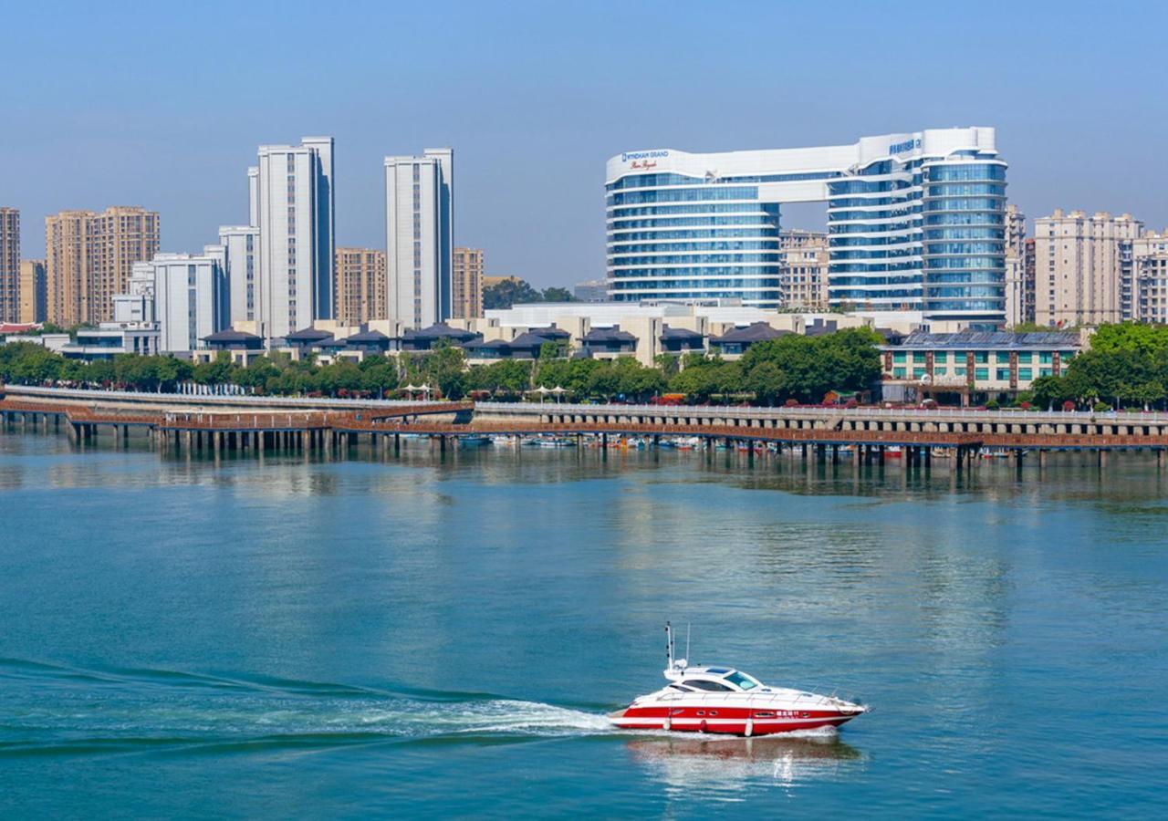 WYNDHAM GRAND Plaza Royale Yuzhou Xiamen Hotel Exterior foto